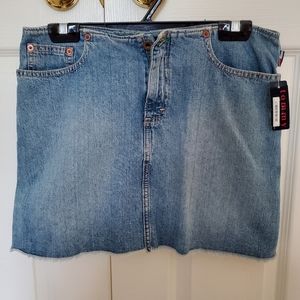 Tommy Hilfiger lJean Skirt